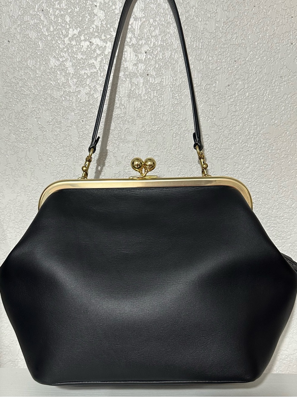 Coach XL Kisslock Frame Bag 27 in black